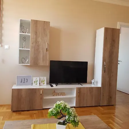 Stan Na Dan Bajka Apartment Bijeljina